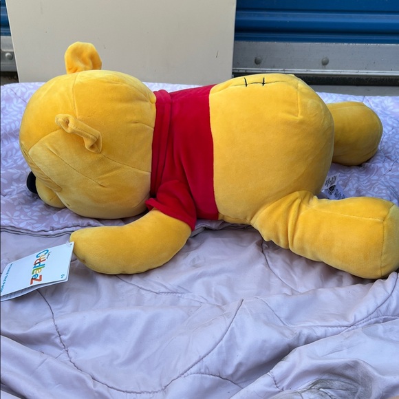 #60 Disney Cuddleez Winnie the Pooh Yellow Plush - Picture 2 of 7